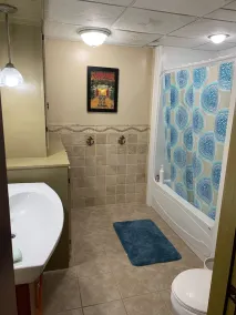 Mysigt Lakefront House - Image 2