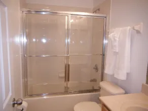 3 miles to Disney, nouvelle piscine / toboggans, WiFi gratuit / Parking, sans frais d'établissement - Image 3