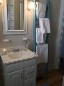 A's Pet-Friendly Cottage, 2mi From Needle Eye Park - Image 2