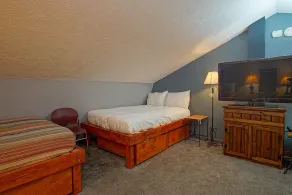 Mountain Crest 35 The Tree House at Snowshoe Superb And Comfy Sleeps 6 - Image 5