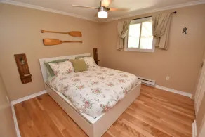Epic Sunsets - Waterfront Cottage 4 Bedrooms, 2 Bathrooms - Image 5