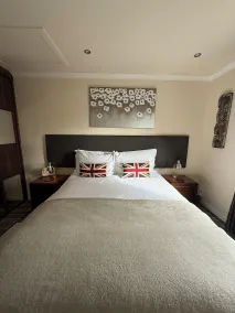 Apartamento de vacaciones de 1 dormitorio en Boswell de 1 dormitorio - Tranquilo - Estacionamiento - Wifi - Image 3
