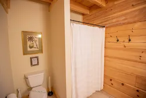 Crest Cabin | River Access Adventures | 3 Acres to Explore - Image 4