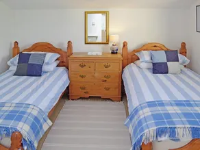 2 bedroom accommodation in Horton, near Ilminster - Image 4