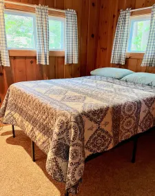 Waterfront Cottage on Long Lake - Image 4