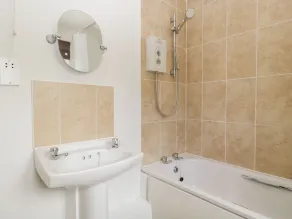 TEAL, pet friendly, with a garden in Highbridge - Image 2