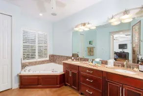 Belle maison près de Edison Estate à Fort Myers, à quelques minutes de la rivière et du golfe, piscine surdimensionnée avec 2 - Image 3