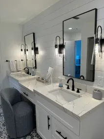 Walk to Beach-300 steps! Luxury House on Jupiter Island. Heated Private Pool/Spa - Image 4