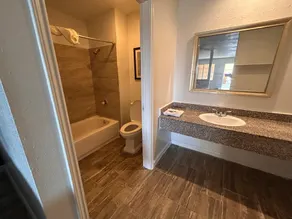 Garland Inn & Suites near Dallas TX - Image 4
