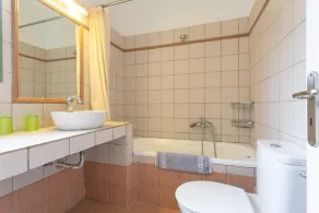 Villa Vali - Three Bedroom Villa, Sleeps 8 - Image 5