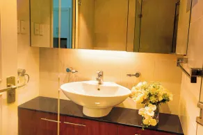 Saigon Apartments - Image 4