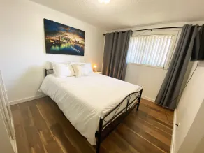 Updated Gonzaga duplex near downtown Spokane - Image 5