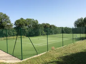 Schönes altes Bauernhaus mit herrlichem Blick, Pool und Tennisplatz. - Image 2