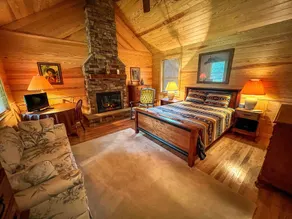 Cozy Log Cabin w/ Gas Fireplace - 2BR/1.5BA Near New River & Parkway - Image 5