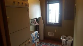 Beautiful Lake House - Image 2