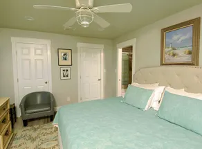 Fantastic Rates! Book Now and Save* Beautiful bay front cottage! - Image 5
