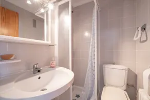 Penthouse Apartment with Mountain and Sea Views from private roof terrace. - Image 3