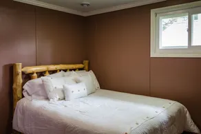 Private Deluxe Lakeside Cottage, Fishing, Snowmobiling, Hunting, Boats, Hot Tub - Image 3