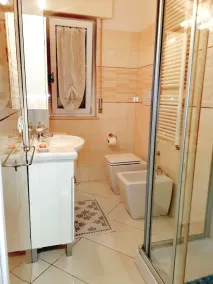 Apartment with garden and few meters from the centesimi. - Image 3
