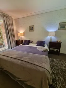 Charlie & Roy's Farm Stay Berry - Image 5