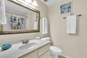 Relaxing 2-story Condo on Beach with Views of Beach & Bay! - Image 4