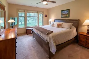 Maggie’s Hideaway - Mountain and Fairway view - Image 4