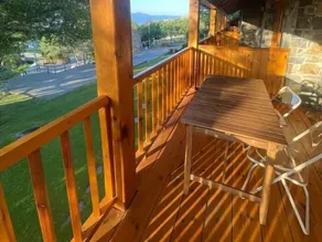 Duplex 3 Bed Rustic Style, Fireplace, Terrace & Cadí Views - Image 5