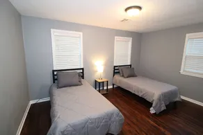 Recently remodeled house near Expo, TU,  Rt 66, Downtown with large fenced yard - Image 5