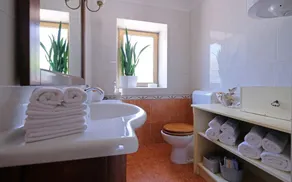 Ferienhaus Memi mit Pool - Image 2