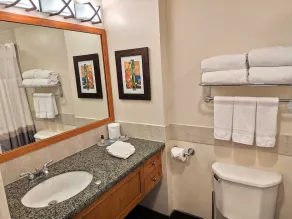 Marriott Grand Res Q4 #4256 - Image 3