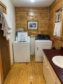 Cozy, Secluded, Log Cabin - Image 3