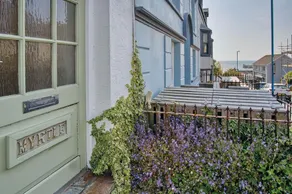 Myrtle - 1 Bedroom Apartment - Saundersfoot - Image 2