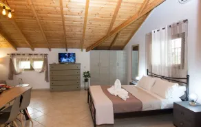 Selinitsa Stone Studio - Mani Seaview Retreat - Image 5