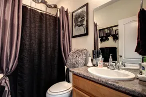 14 mins to DIA/ Gaylord /Anshutz. Can be rented long term with Huge discount . - Image 5