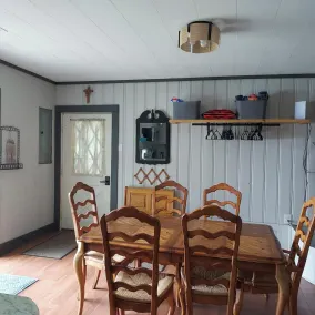 Lakefront Cottage: Amazing Mountain Views Directly on Lake Champlain - Image 2