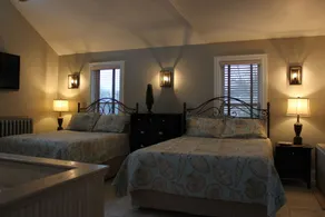 Beautifully Renovated 3BR 1889 Cape May Victorian .8 Mile to Beach - Image 4