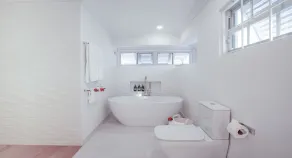 5 Bedroom Beachfront Villa Offering Stunning Sea Views And A Private Pool - Image 4