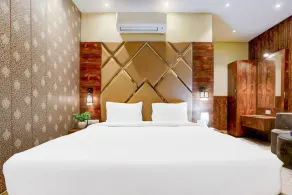 Deluxe With Twin Bedthe Aurum - Image 3