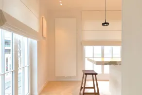 Stunning Redefined! Exquisite, Luxurious Apartment - Image 4