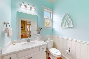 Charleston-style cottage w/ lovely decks, steps to the beach & pools - Image 3