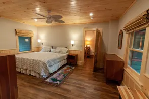 Adirondack 6 BR / 4B Waterfront w / Tennisbane, Sand VB Court & Dock / Boat House - Image 2