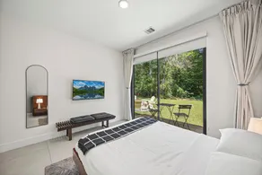 CASA GRANADA - 5 Bed 4 Bath + FirePit + Patio + Large Backyard + TV's - Image 4