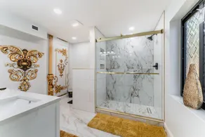 Blackrock Lux ~ High-End Designer Oasis ~ 7min from Airport ~ EV Charger - Image 4