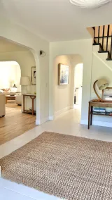 Large House in Brookhaven Hamlet - Image 3