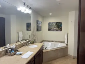 Luxury Condo at Waipouli Beach Resort. - Image 3