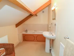 Garden Cottage - Image 3
