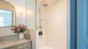 Villa La Colonial - 5 minutes walk from beach and 10 minutes from center Design - Image 4