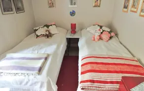 Belle maison de 2 chambres à Forserum - Image 4