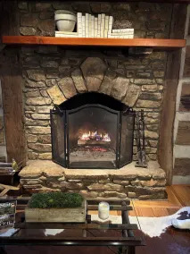 Little Creek Cabin, 2 bedrooms, 1.5 Baths (Sleeps 4) - Image 3