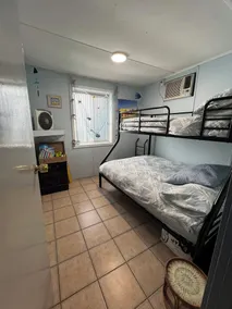 Family Friendly Shack with Bay Views - Image 4
